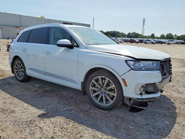 2017 AUDI Q7 quattro Prestige