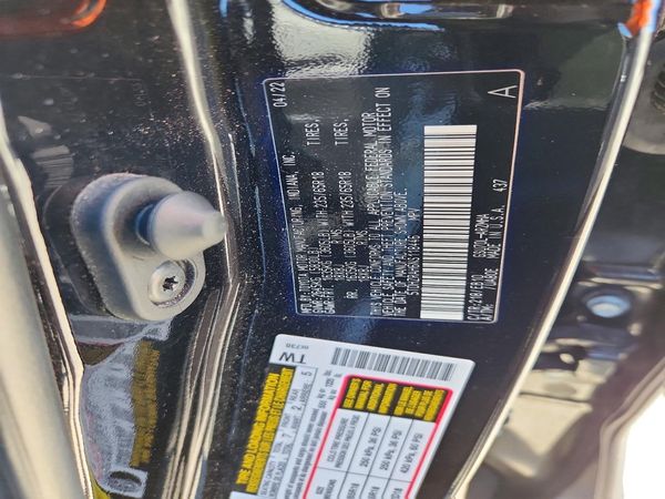 2022 TOYOTA HIGHLANDER XLE