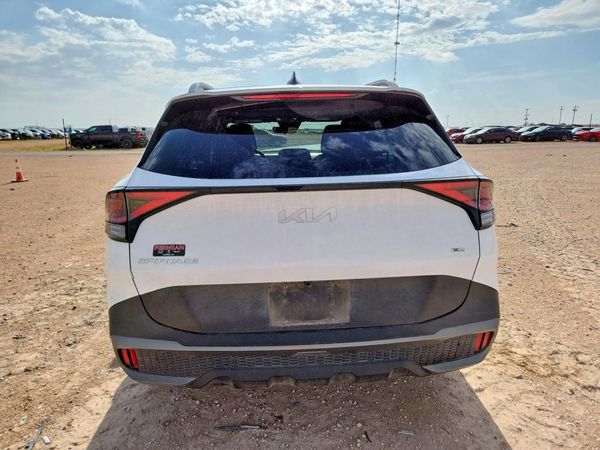 2023 KIA SPORTAGE X-LINE