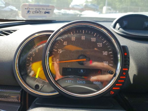 2017 MINI COOPER