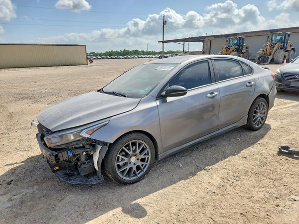 2024 KIA FORTE GT Line