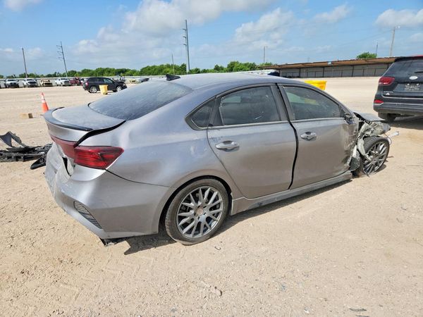 2024 KIA FORTE GT Line