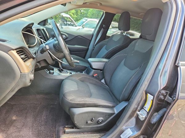 2016 JEEP CHEROKEE LATITUDE 4X4