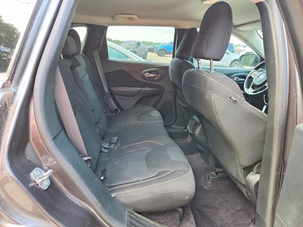 2016 JEEP CHEROKEE LATITUDE 4X4