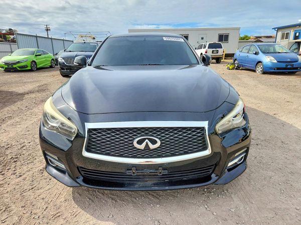 2015 INFINITI Q50