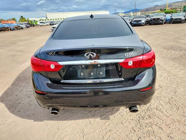 2015 INFINITI Q50