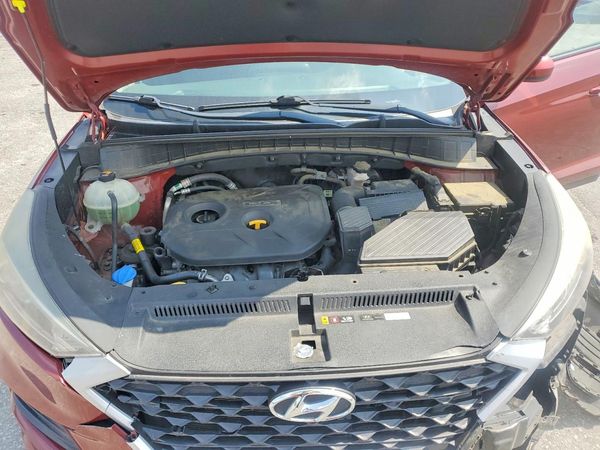 2019 HYUNDAI TUCSON SE