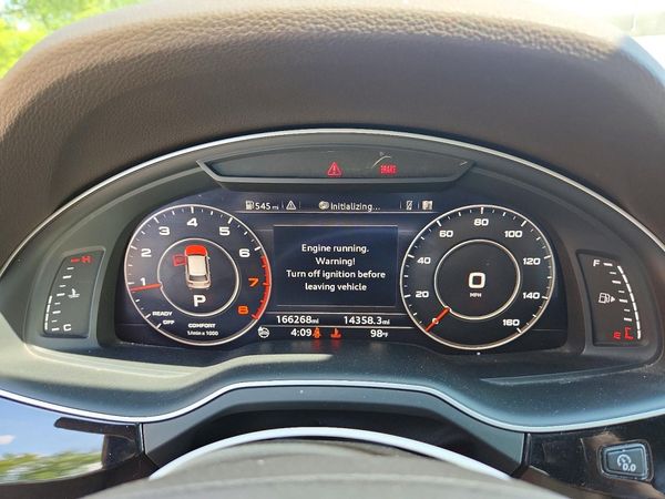 2017 AUDI Q7 quattro Premium Plus