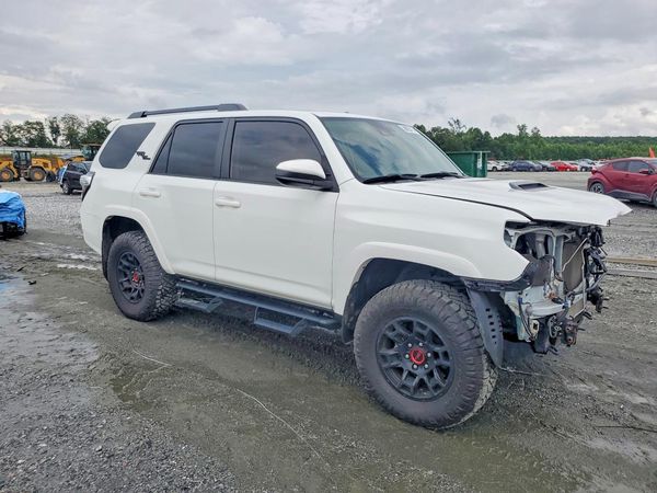 2021 TOYOTA 4RUNNER TRD offroad