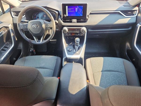 2025 TOYOTA RAV4 HYBRID XLE