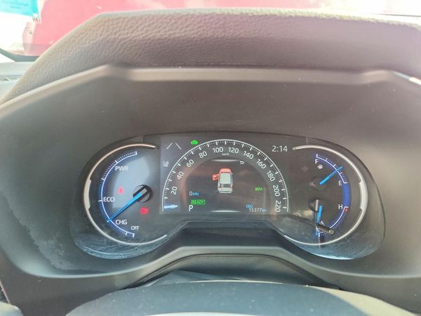 2025 TOYOTA RAV4 HYBRID XLE