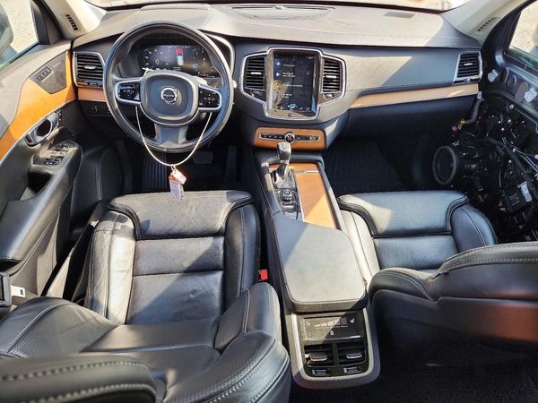 2019 VOLVO XC90 Inscription
