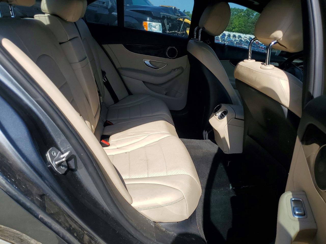 2018 MERCEDES-BENZ C C300