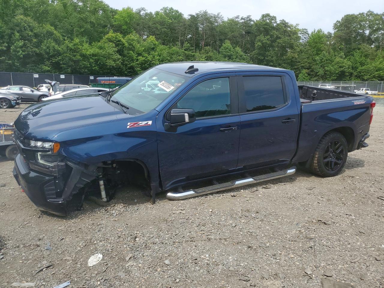 2021 CHEVROLET SILVERADO Trail Boss - LT — Front 3/4