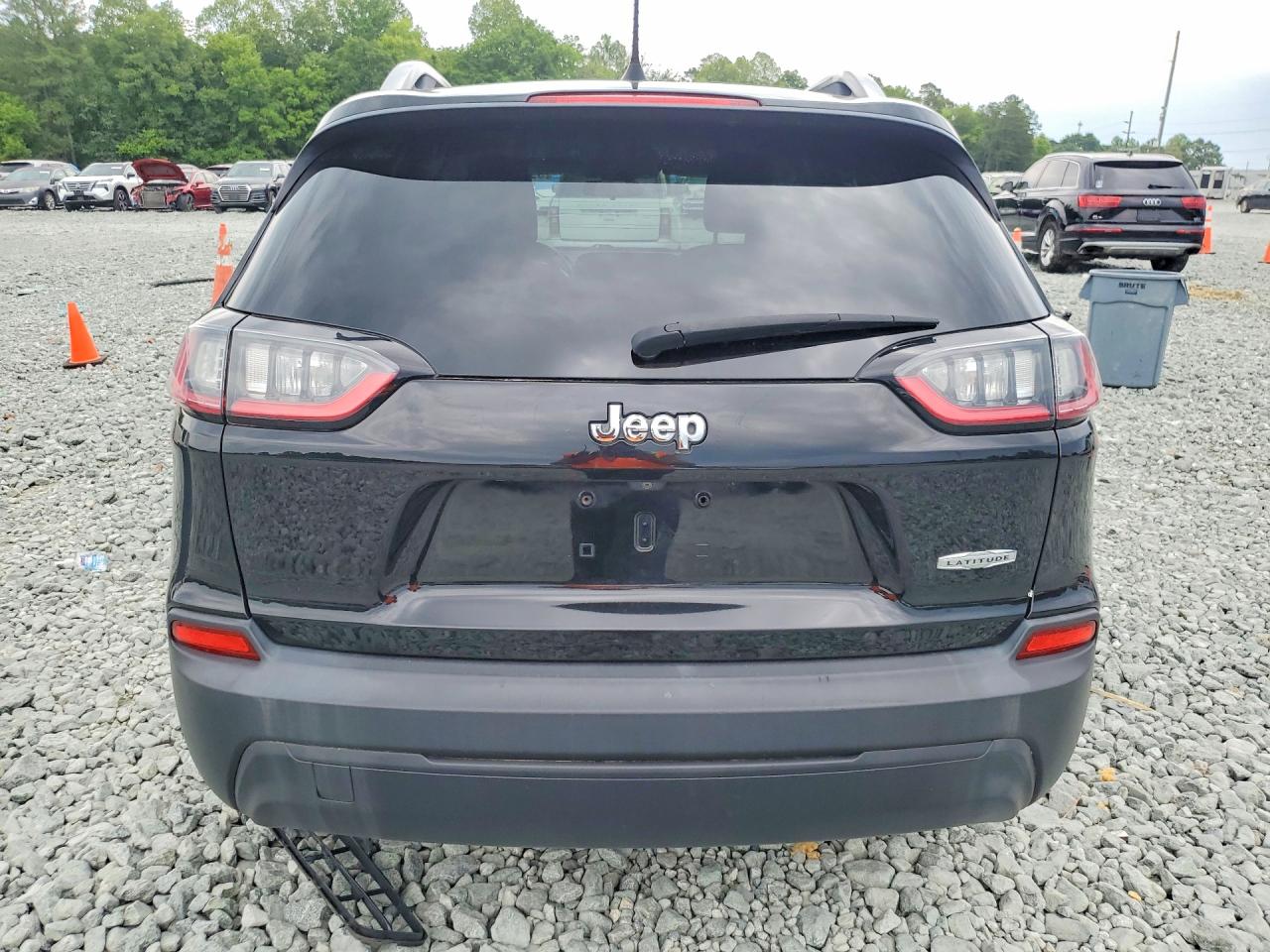 2019 JEEP CHEROKEE LATITUDE FWD