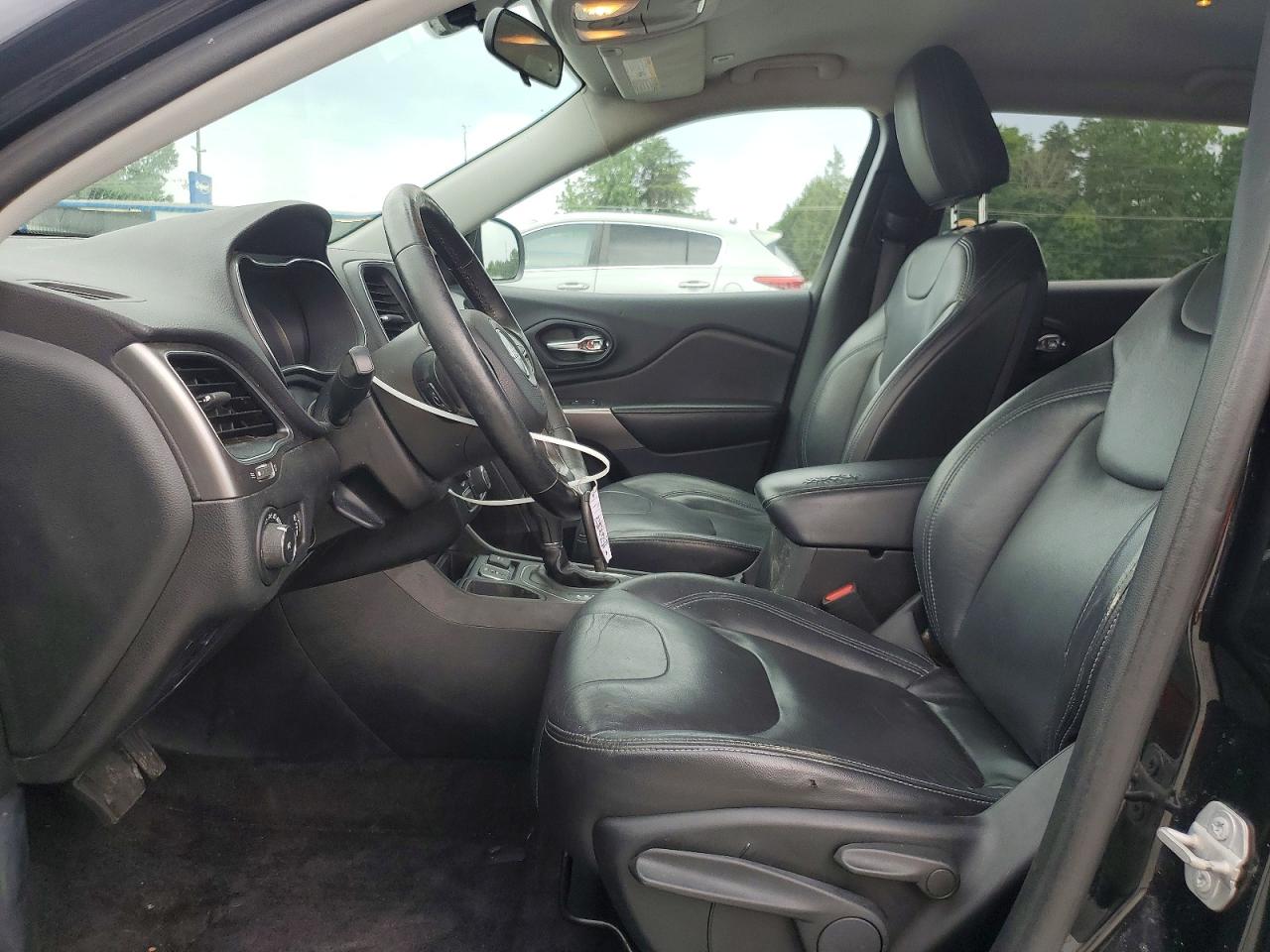 2019 JEEP CHEROKEE LATITUDE FWD