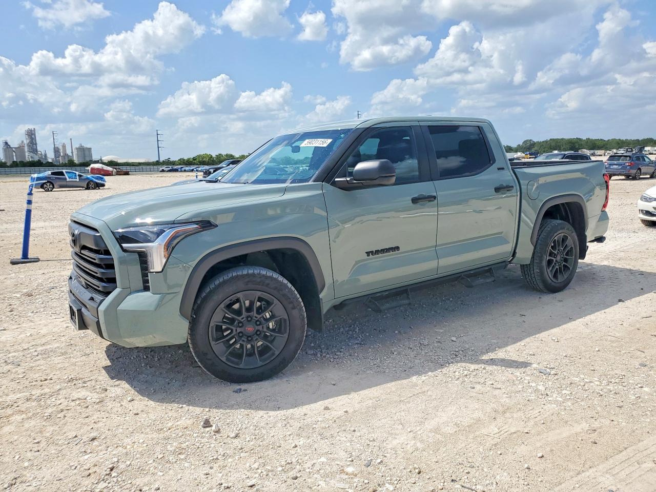 2025 TOYOTA TUNDRA SR5