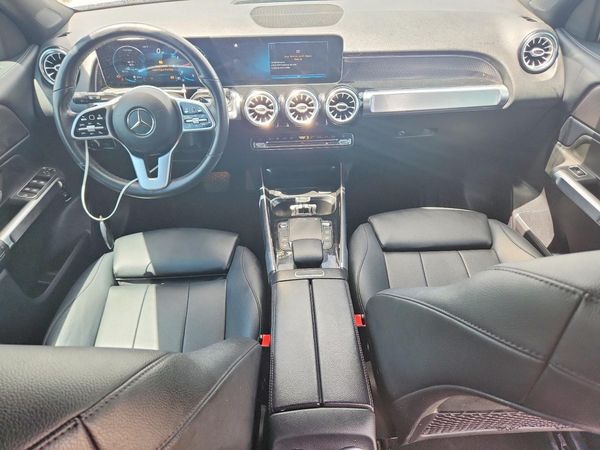 2021 MERCEDES-BENZ GLB GLB250