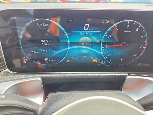 2021 MERCEDES-BENZ GLB GLB250