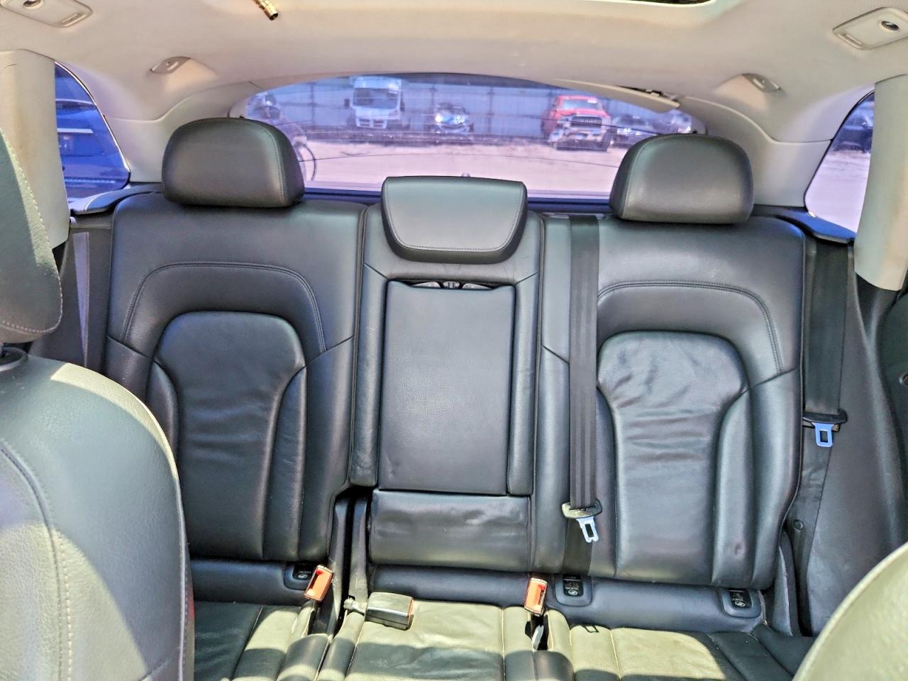 2013 AUDI Q5 Premium Plus