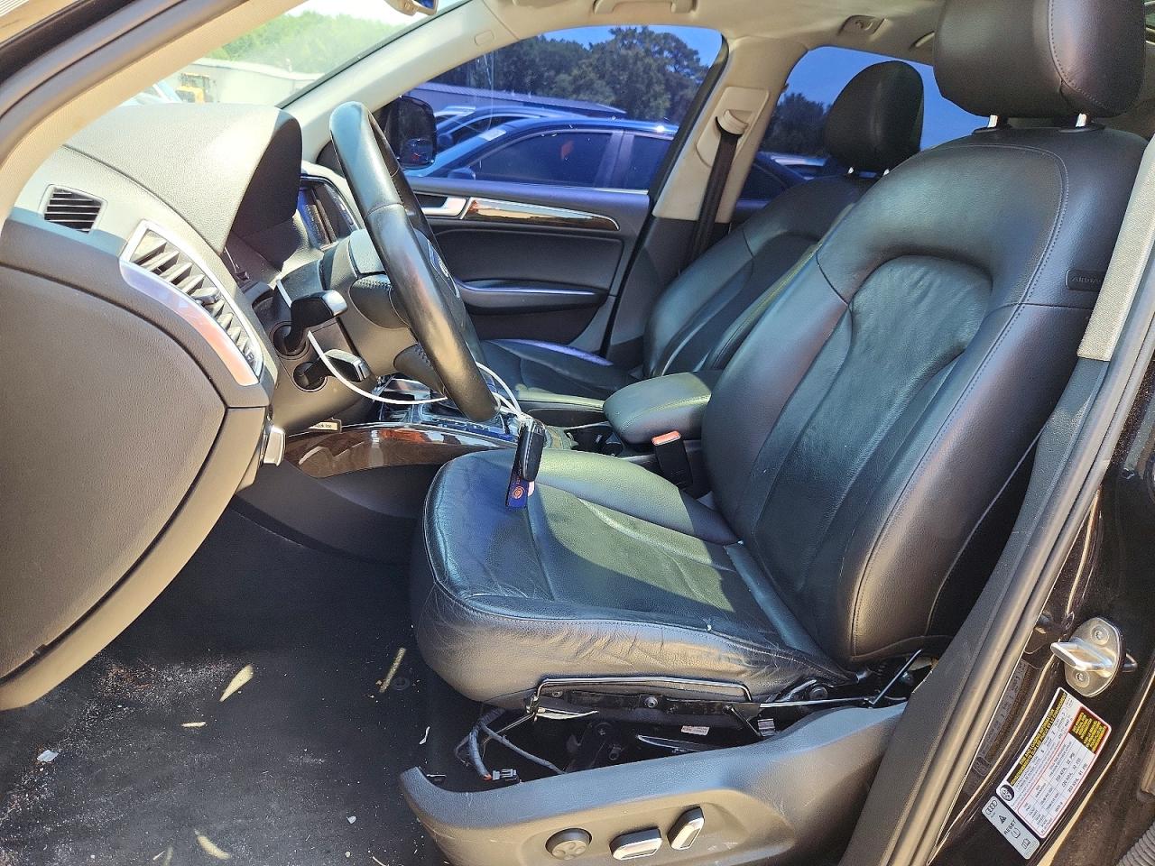 2013 AUDI Q5 Premium Plus