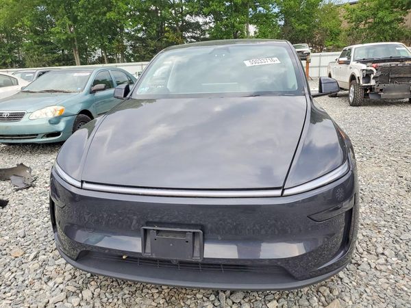 2026 TESLA MODEL Y