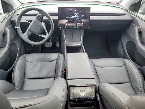 2026 TESLA MODEL Y
