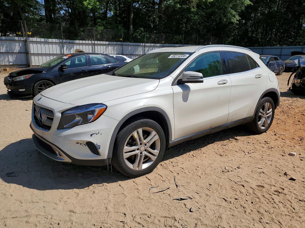 2015 MERCEDES-BENZ GLA