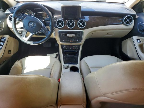 2015 MERCEDES-BENZ GLA