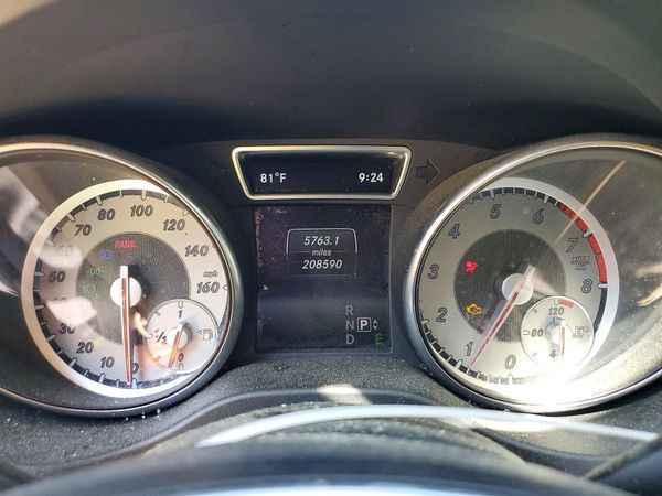 2015 MERCEDES-BENZ GLA