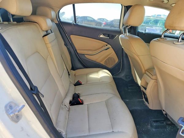 2015 MERCEDES-BENZ GLA