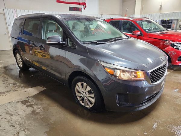 2017 KIA SEDONA LX