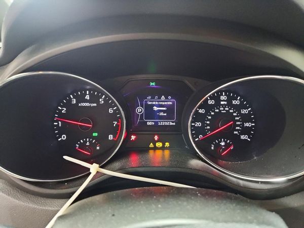 2017 KIA SEDONA LX