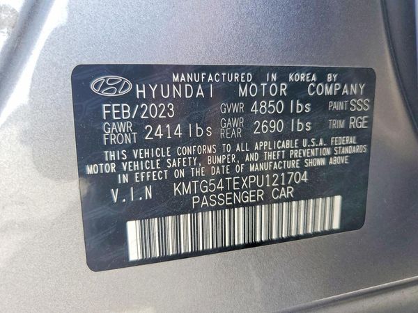 2023 GENESIS G70