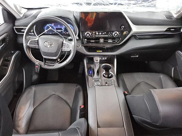 2023 TOYOTA HIGHLANDER