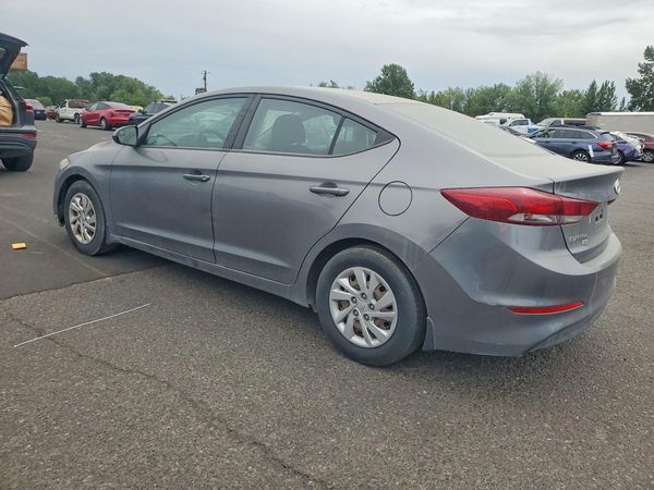 2018 HYUNDAI ELANTRA SE