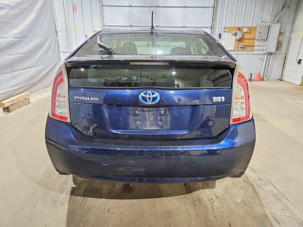 2015 TOYOTA PRIUS