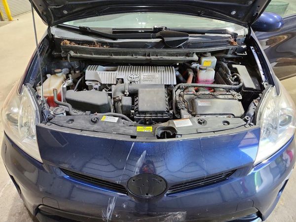 2015 TOYOTA PRIUS