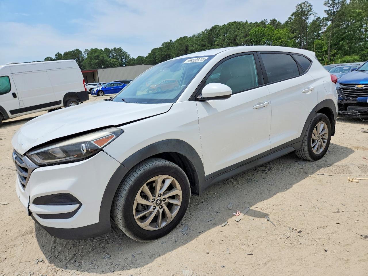 2017 HYUNDAI TUCSON SE (no options)