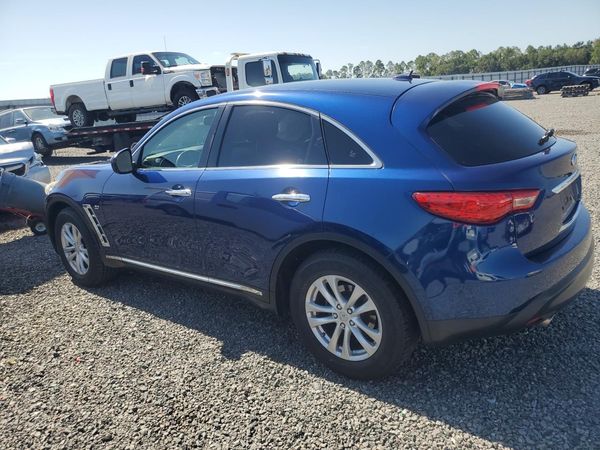 2016 INFINITI QX70