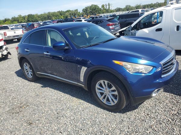 2016 INFINITI QX70