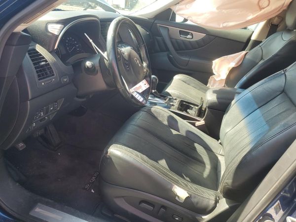 2016 INFINITI QX70