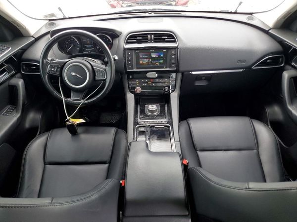 2018 JAGUAR F-PACE