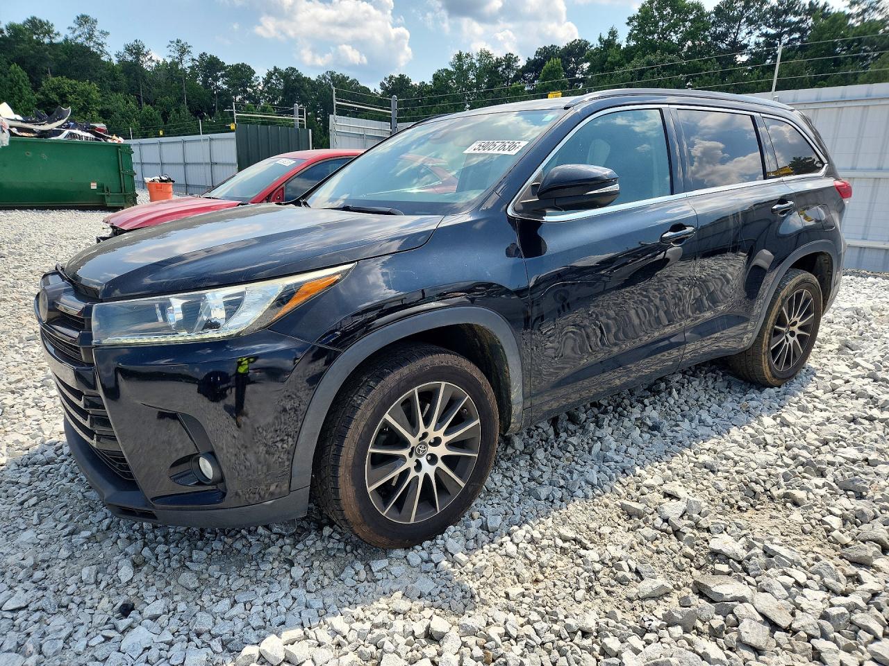 2017 TOYOTA HIGHLANDER SE/XLE
