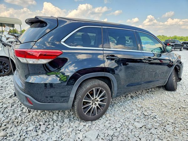 2017 TOYOTA HIGHLANDER SE/XLE