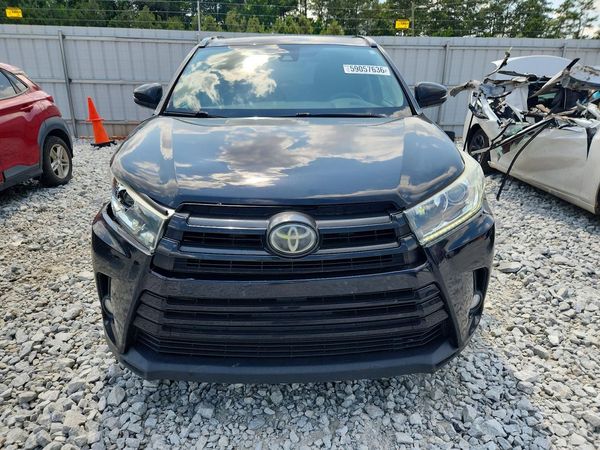 2017 TOYOTA HIGHLANDER SE/XLE