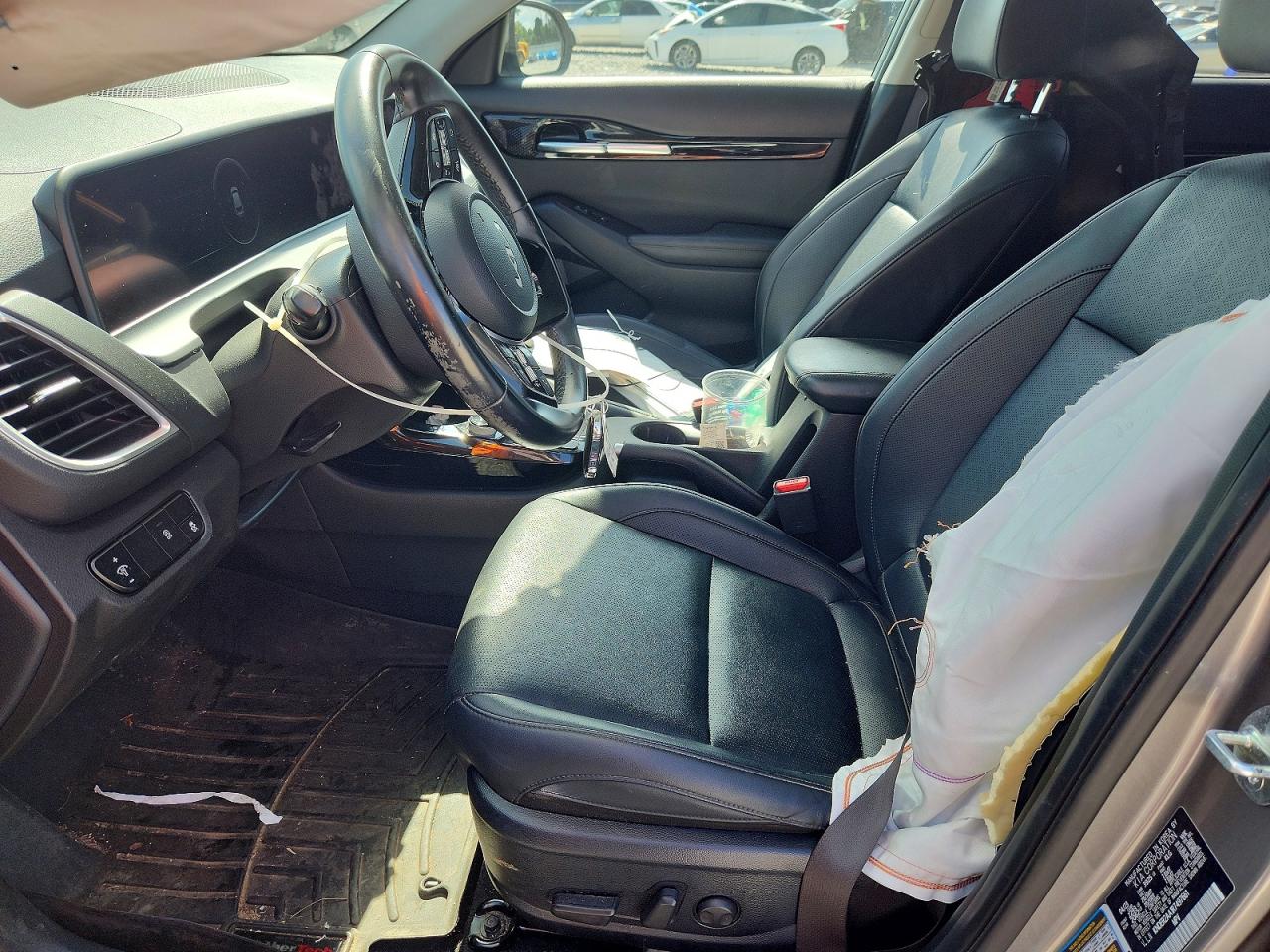 2024 KIA SELTOS EX