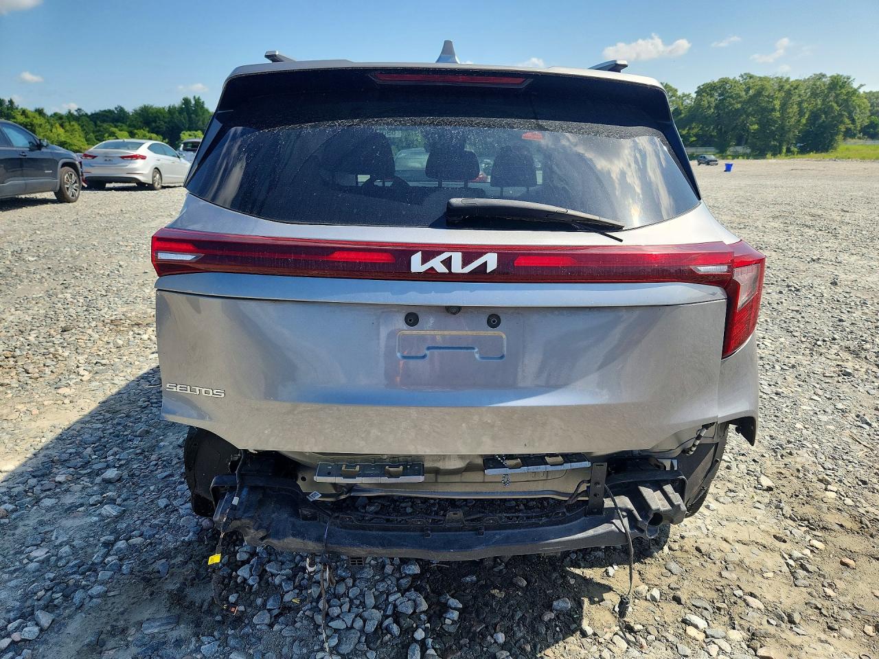 2024 KIA SELTOS EX