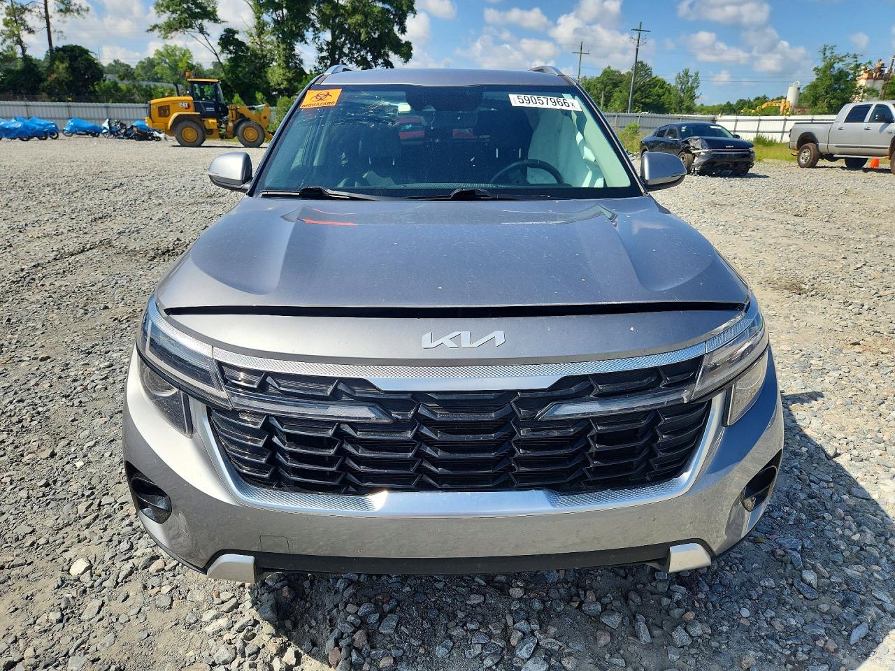 2024 KIA SELTOS EX