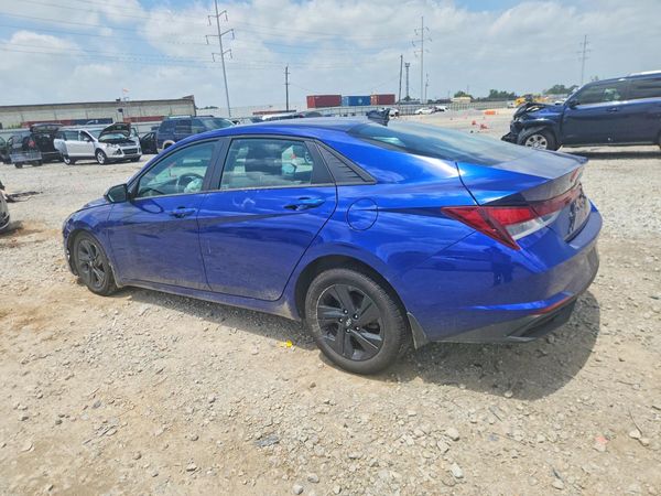 2022 HYUNDAI ELANTRA SEL